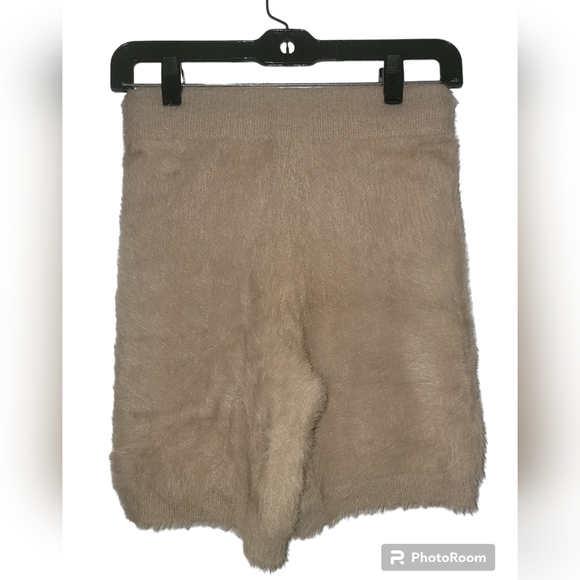 Hidden Brand Faux Fur Teddy Furry Bike Shorts Sz S - Picture 4 of 5